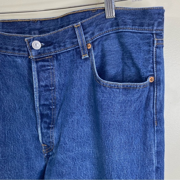 LEVI STRAUSS & CO. 541 MENS BUTTON CLOSURE BLUE JEANS 100% COTTON 38W, 36L - Picture 10 of 17